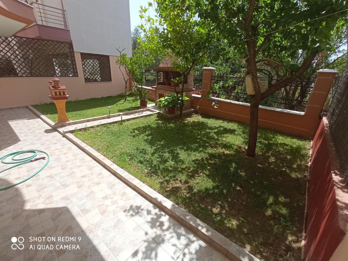 Maria Lux Apartments Volos Exterior foto
