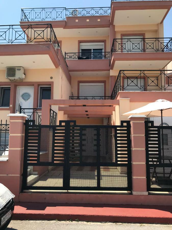 Maria Lux Apartments Volos Exterior foto